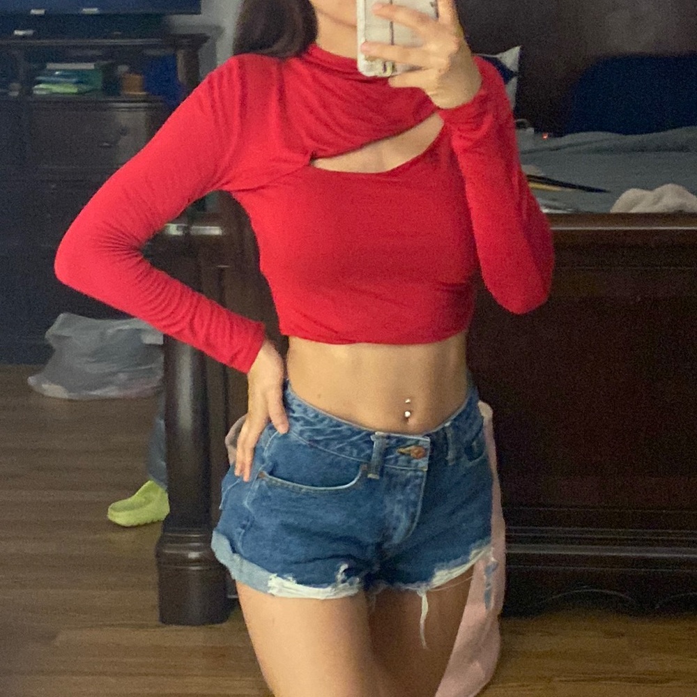 ❤️‍🔥Red Soft Slight Turtle Neck Cotton Crop Top❤️‍🔥